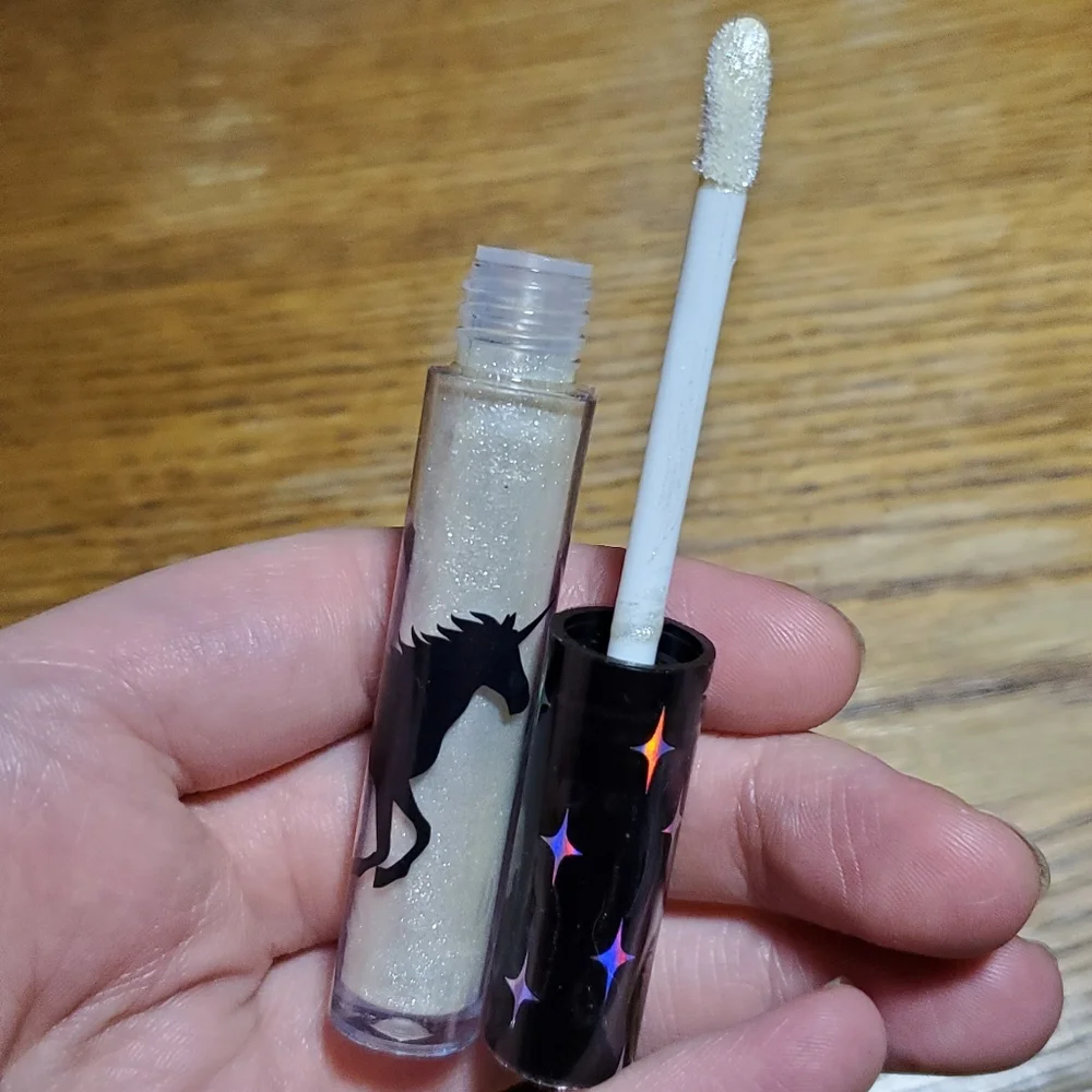 Blackheart UNICORN MAGIC Lip Gloss White Shimmer